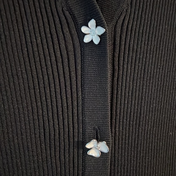 STAUD Cargo Knit Sweater - floral buttons size L - Picture 7 of 9